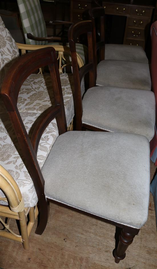 4 Victorian dining chairs(-)